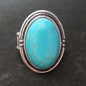 Nwot beautiful elastic band ring